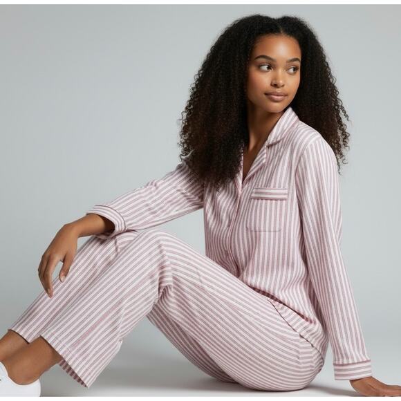 Laura Ashley Other - Laura Ashley Pajama Set XL Pink Quiet Luxury Preppy Loungewear Top Pull On Pants